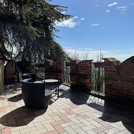 Castello Di Guest house *